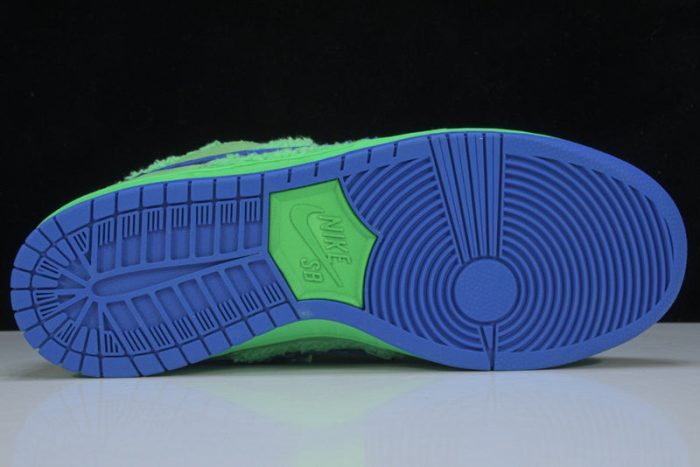 Nike SB Dunk Low Grateful Dead Bears Green - Image 6