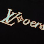 T-shirt Louis Vuitton LV Black LVovers Design - Image 3