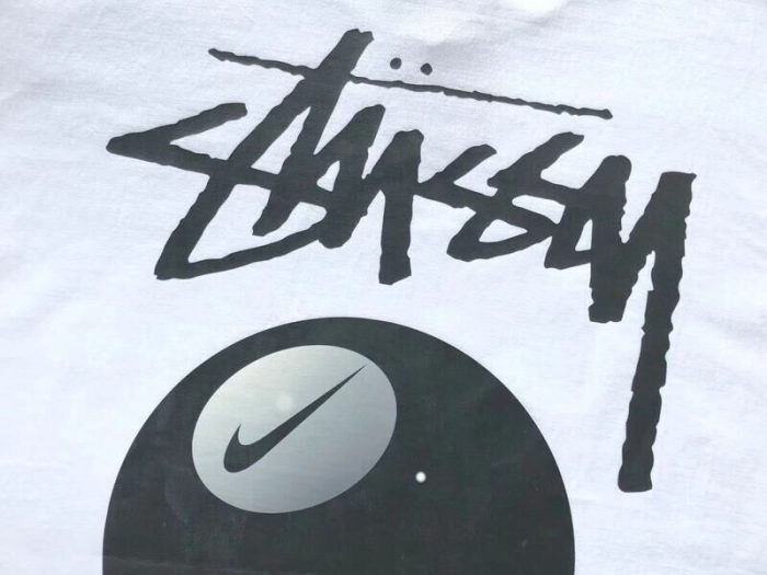 T-shirt Nike x Stussy 8 Ball - Image 3