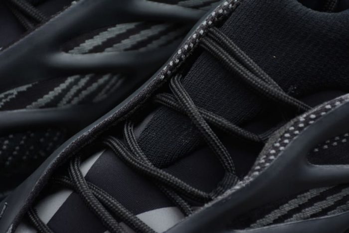 Adidas Yeezy 700 V3 Alvah - Image 9
