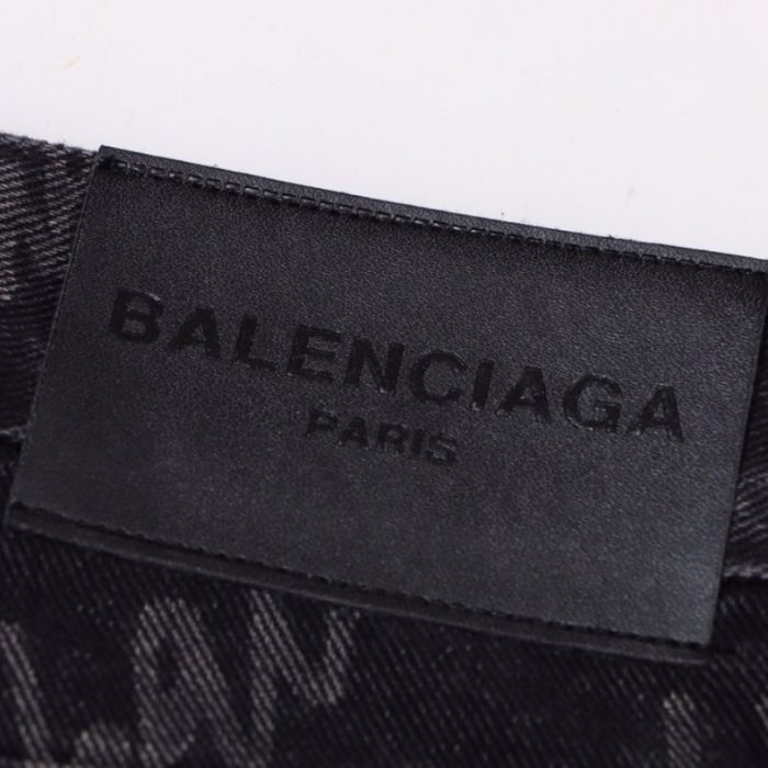 Jeans Balenciaga Script Black BL027 - Image 4