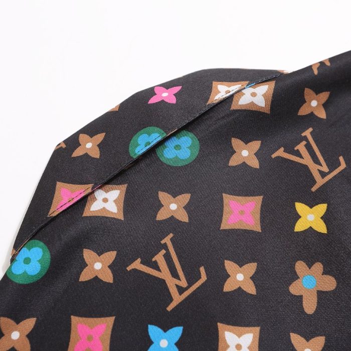 Set Louis Vuitton Monogram Multicolor Shirt and Shorts Set LV012 - Image 9