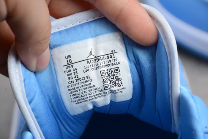 Jordan 1 Low UNC - Image 11