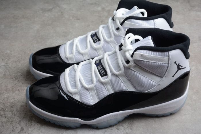 Air Jordan 11 Concord - Image 3