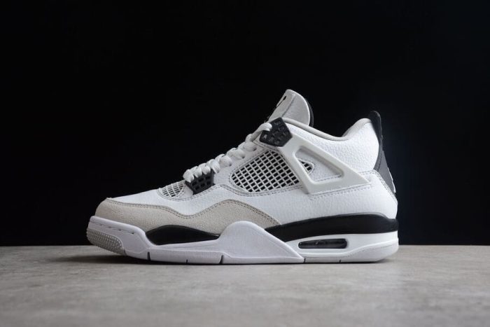 Air Jordan 4 Military Black - Image 4