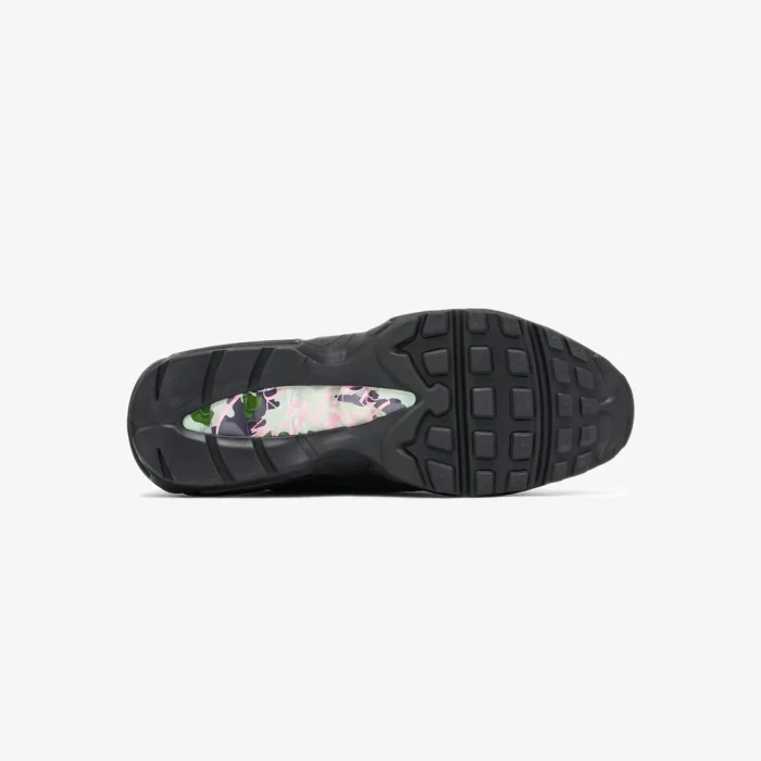 Corteiz x Nike Air Max 95 - Image 6