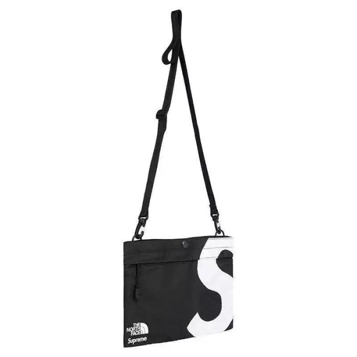 Bag Supreme x The North Face - Image 4