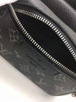 Louis Vuitton Outdoor Bumbag Black - Image 8
