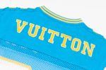 T-shirt Louis Vuitton Sporty with Patch - Image 5