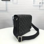 Louis Vuitton Bag Messenger District Monogram Eclipse - Image 5