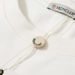 T-shirt Moncler Logo Patch Cotton MCL007 - Image 8