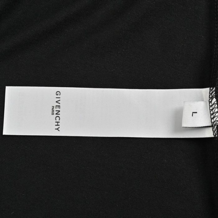 T-Shirt Givenchy GV009 - Image 6