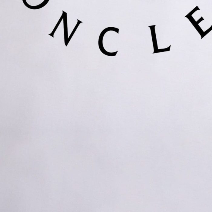 T-shirt Moncler White Logo Crewneck MCL028 - Image 4