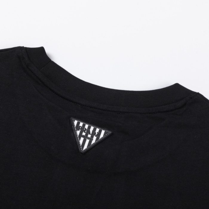 T-shirt Prada Milano Black Drip Logo PD035 - Image 6