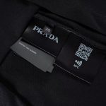 T-shirt Prada Crest Logo Black PD018 - Image 9