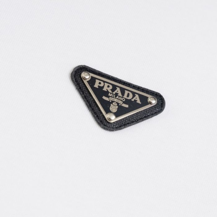 T-shirt Prada Logo Patch White PD016 - Image 4