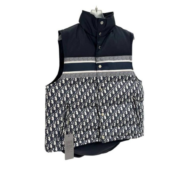 Dior Logo Puffer Vest DO041 - Image 2