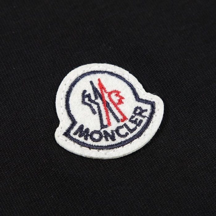 T-shirt Moncler Black Embroidered Logo Tee MCL005 - Image 4