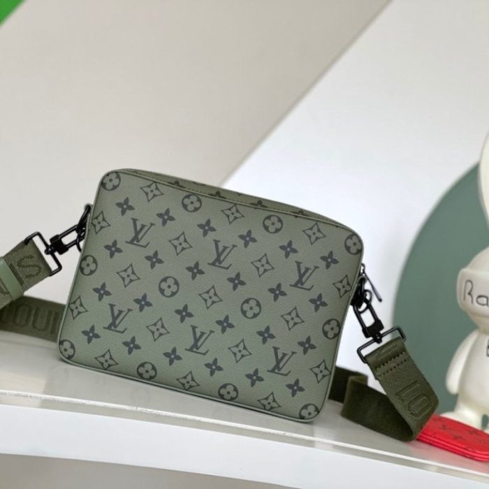 Louis Vuitton Trio Messenger LV042 - Image 12