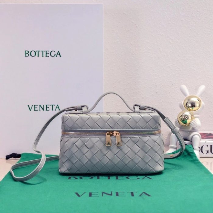 Bottega Veneta Vanity Case Intrecciato BV001 - Image 13