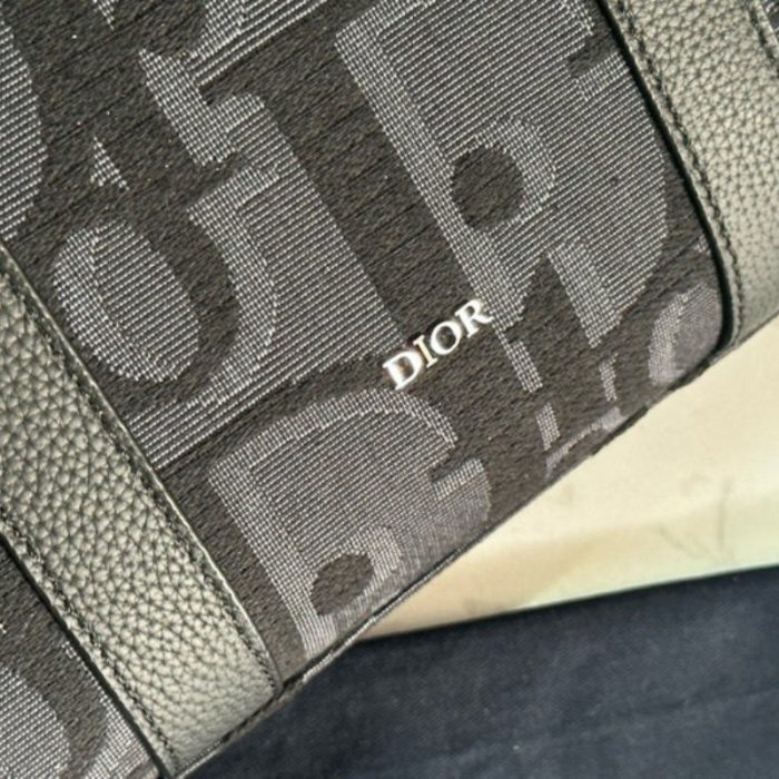 Christian Dior East-West Tote Bag DO069 - Image 21
