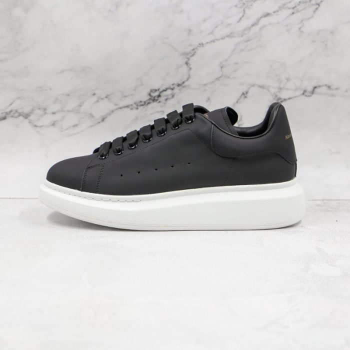 Alexander McQueen Over AMQ005 - Image 2