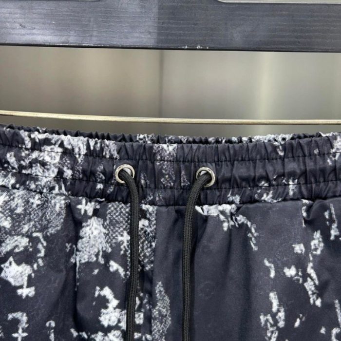 Shorts Louis Vuitton LV234 - Image 3