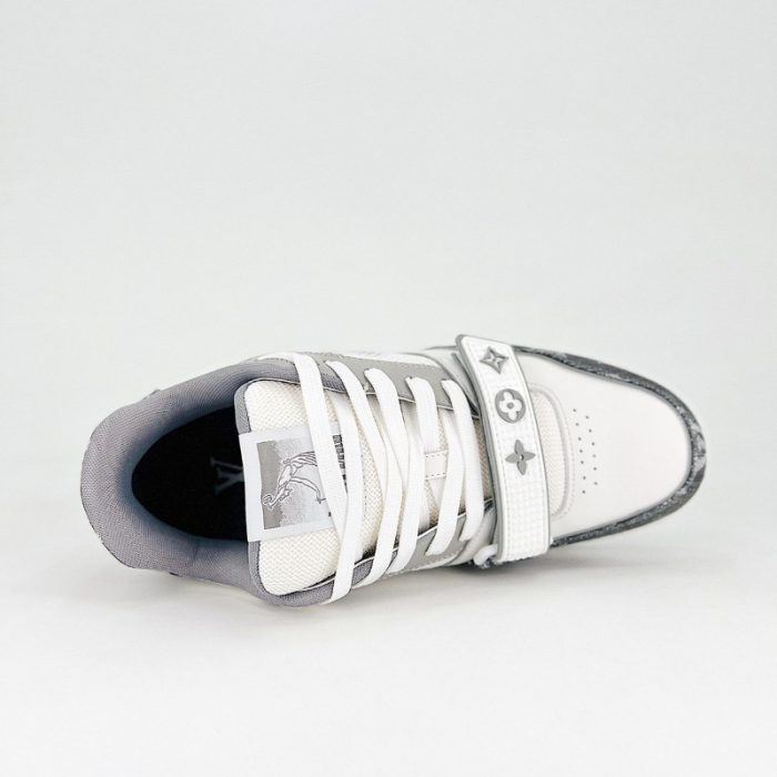 Louis Vuitton Trainer LV157 - Image 4