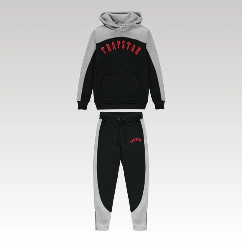set-trapstar-irongate-arch-chenille-hooded-tracksuit-processed-1752196823108.webp Set Trapstar Irongate Arch Chenille Hooded Tracksuit - Drip Slum