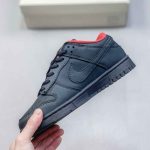 Supreme x Nike SB Dunk Low NK091 - Image 2