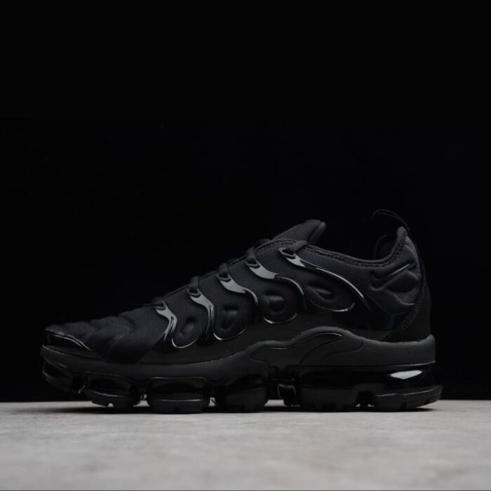 Nike Air Vapormax Plus Triple Black NK097 - Image 2
