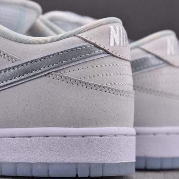 Nike SB x Dunk Low Lobster NK146 - Image 5