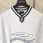 T-shirt Balenciaga Footmall V-neck Oversized BL269 - Image 2