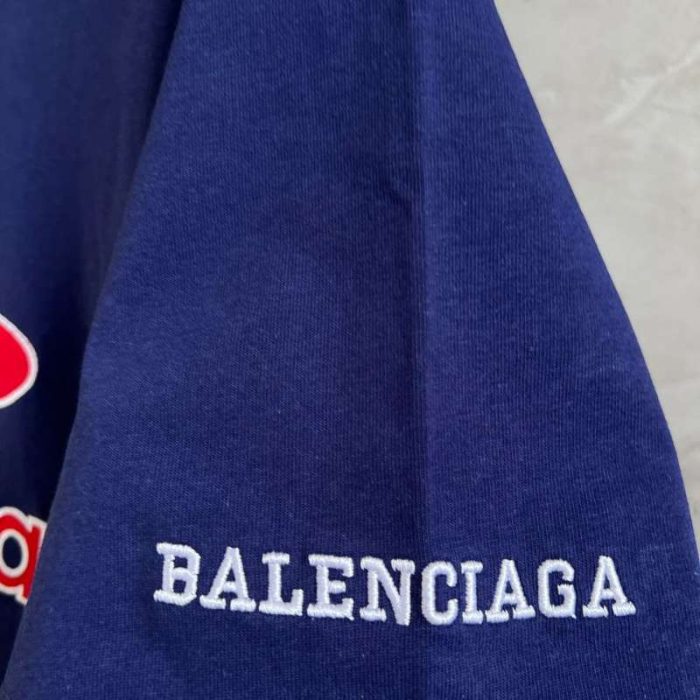 T-shirt Balenciaga Football V-neck Oversized BL258 - Image 4
