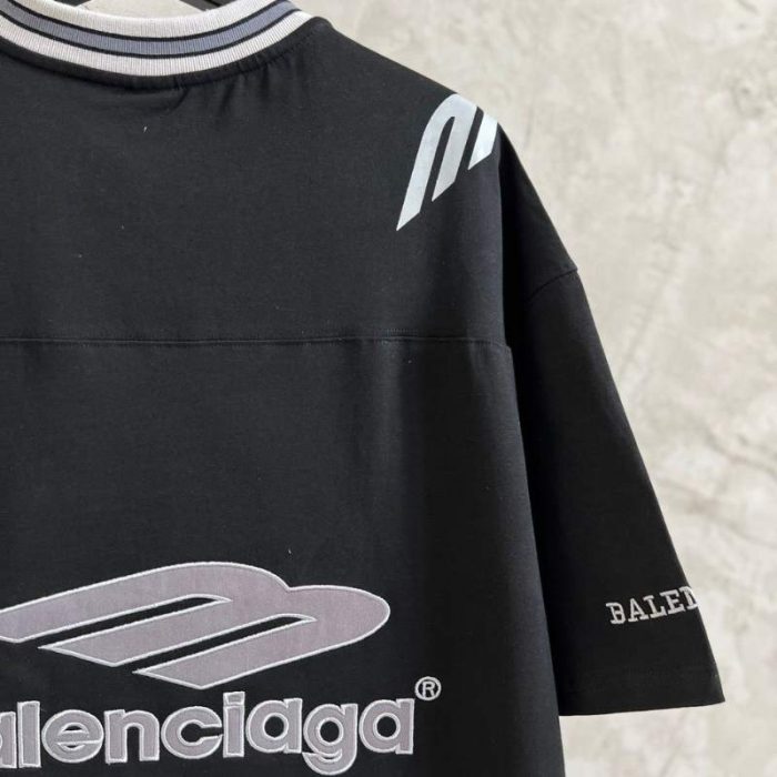 T-shirt Balenciaga Footnall V-neck Oversized BL259 - Image 4